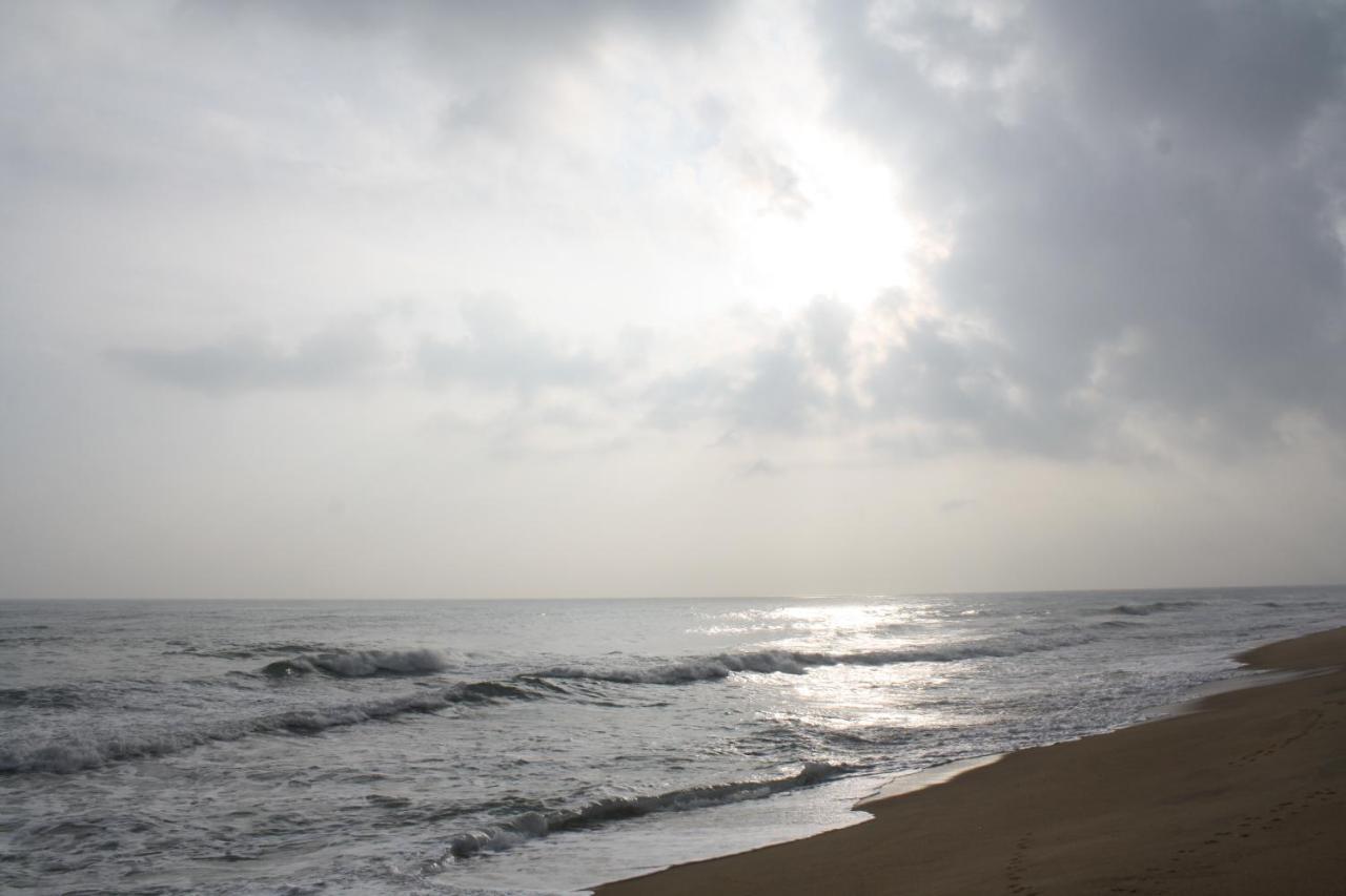 Kunam Beach Rest Inn Баттікалоа Екстер'єр фото
